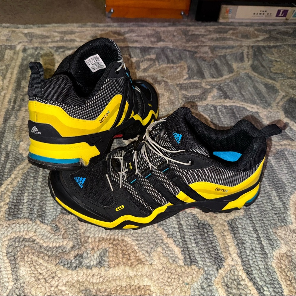 Adidas Black and Yellow Trail Shoes with Blue Highlights - Picture 2 of 13